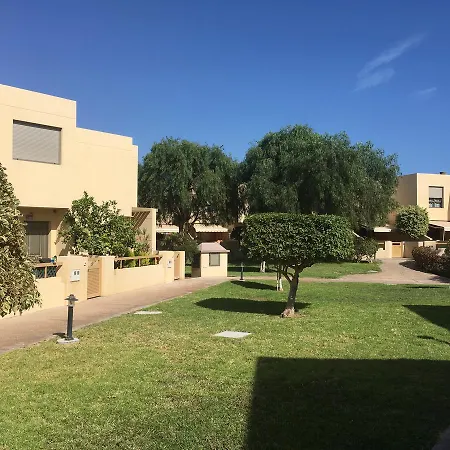 Alpehytte Townhouse In Tenerife El Médano